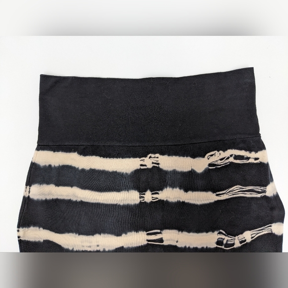 American Apparel blurred lines tie-dye pencil skirt - Picture 4 of 9